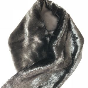 Cejon Accessories Black Faux Fur Wrap Stole